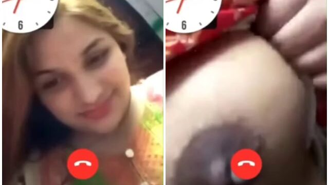 Pakistani bhabhi exposing her big boobs on Skype call