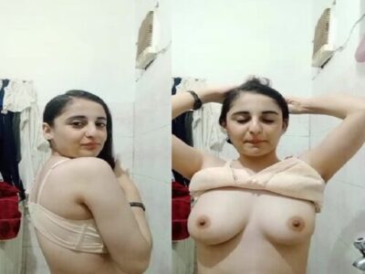 Pakistani girl in bathroom showing milk big boobs xxx