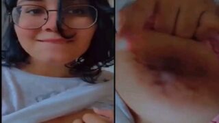 Most viral Snapchat Indian girl nude boobs selfie xxx