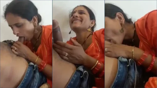 Mumbai aunty giving deep blowjob to office staff