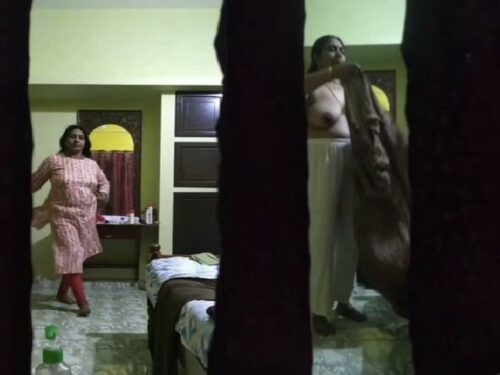 Mom wearing nighty after showing naked boobs xxx