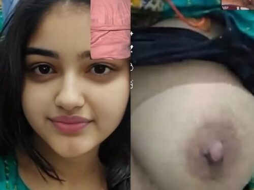 Cute Indian girl naked big boobs and pussy video call xxx to bf sex
