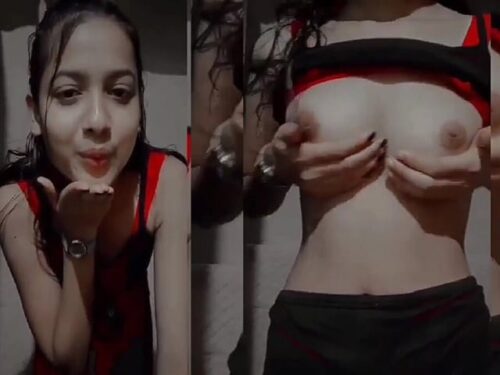 Beautiful desi college girl xxx boobs show desisex
