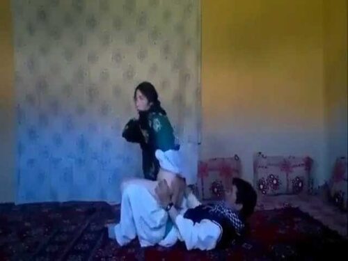 Pathan sex fucking hard with his brother wife on cam leaked xxx