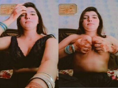 Paki xxx maal showing  sexy boobs to bf video call sex viral MMS