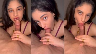 Stepsister gives an Indian blowjob to her stepbrother in home sex